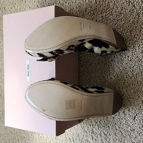 Miu Miu Leapord Calf Hair Flats NWT - Picture 2 of 4
